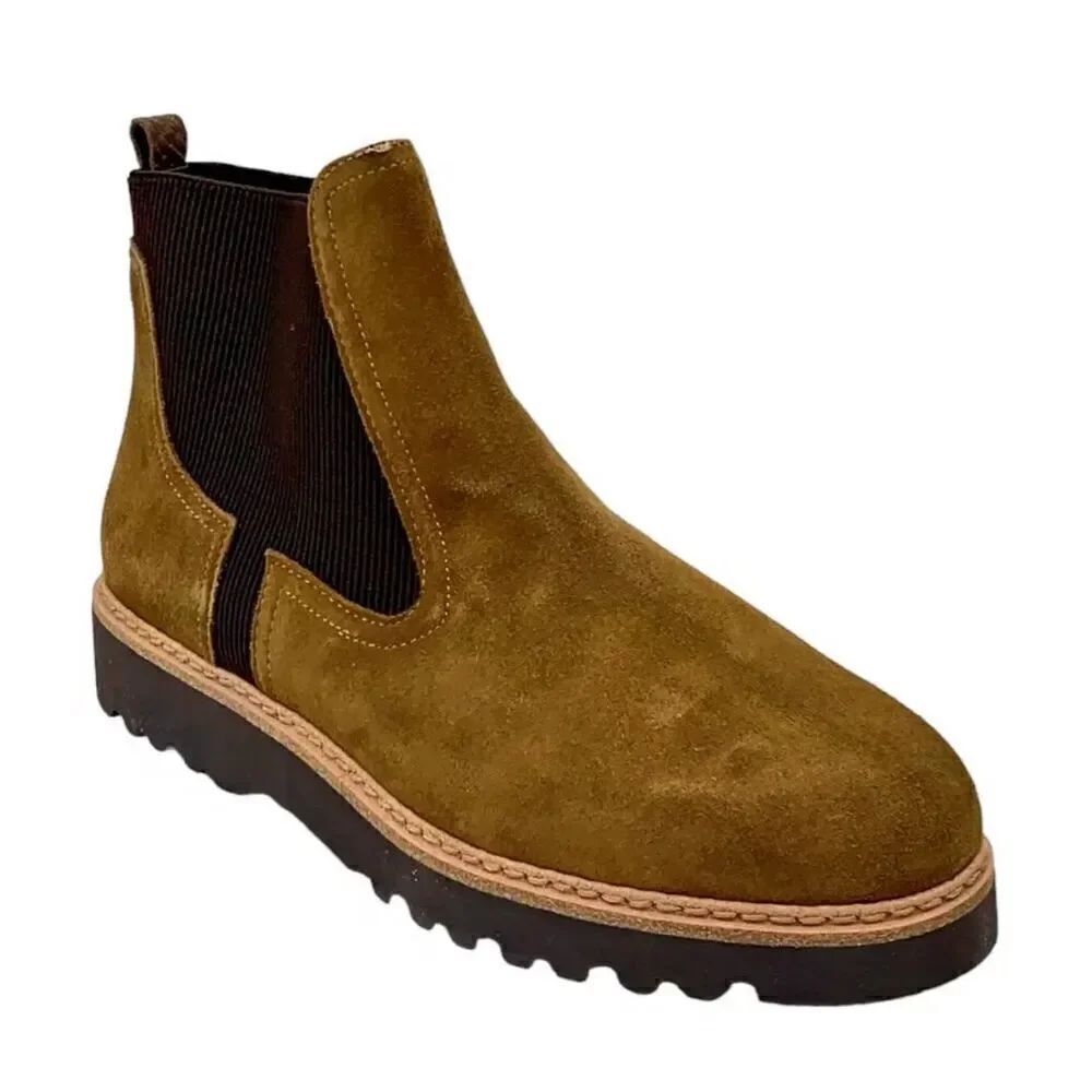 Donald J Pliner Suede Chelsea Ankle Boot in Tan NWOB Size 8 1/2